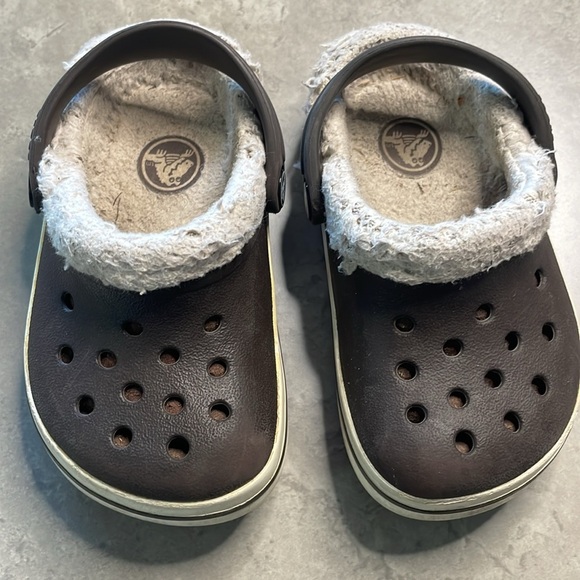 Crocs Toddler Classic Lined Clogs, Size 7 - Picture 3 of 5